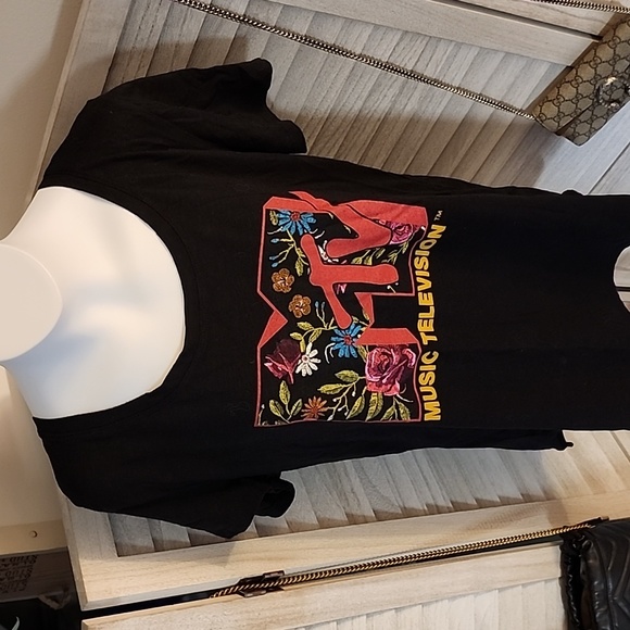 Maurices brand Mtv TShirt - Picture 2 of 8